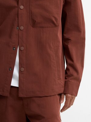 Overshirt Strickland aus einem Baumwoll-Mix