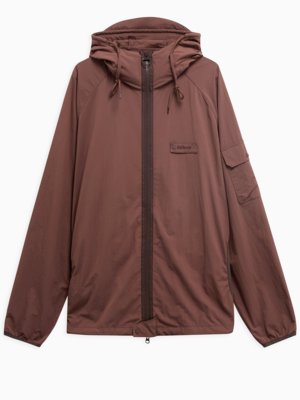 Wasserabweisende Kapuzenjacke mit Label-Aufnäher
