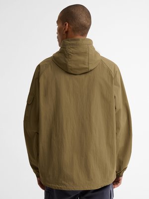 Wasserabweisende Kapuzenjacke mit Label-Aufnäher
