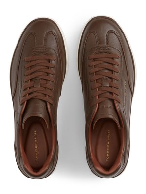 Sneaker aus Glattleder mit Label-Schriftzug
