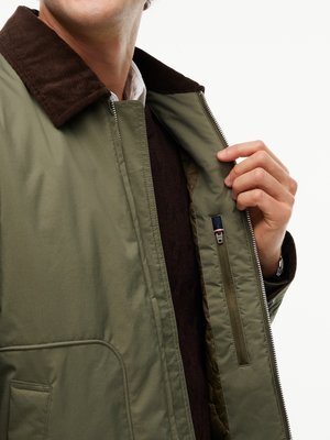 Leicht wattierte Harrington-Jacke mit Cordkragen