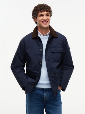 Leicht wattierte Barn Jacke mit Cordkragen
