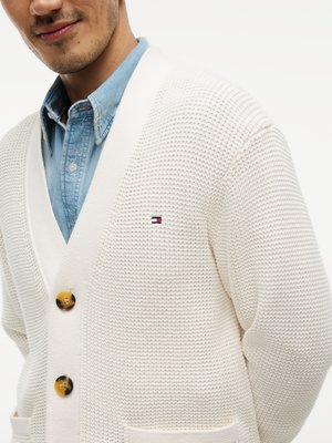 Strukturierter Cardigan aus einem Baumwollstrick