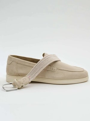 Elastischer Flechtgürtel mit runder Schließe und Leder-Details