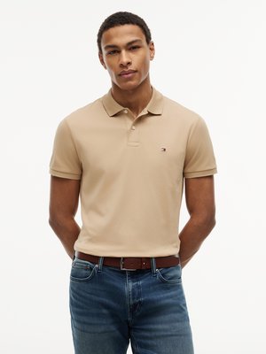 Piqué-Poloshirt aus Baumwolle mit Logo-Stickerei, Regular Fit
