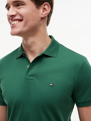 Piqué-Poloshirt aus Baumwolle mit Logo-Stickerei, Regular Fit