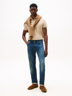 Piqué-Poloshirt aus Baumwolle mit Logo-Stickerei, Regular Fit