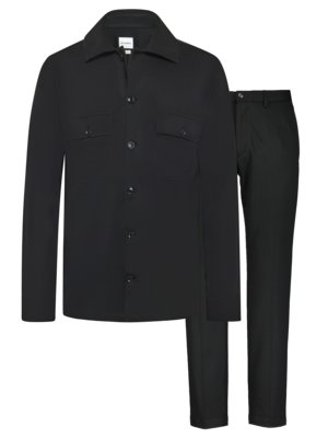 Baukasten aus Overshort und Stoffhose aus Texidea-Oberstoff