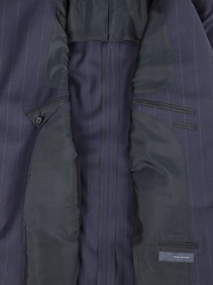 Anzug aus in Flanell-Qualität, Nadelstreifen