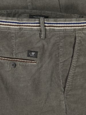 Cordhose im Baumwollmix, Slim Fit