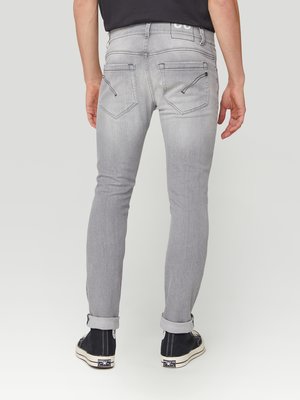 Jeans-George,-dezente-Used-Optik,-Skinny-Fit
