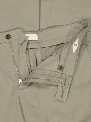 Leichte-Chino,-Baumwolle-Lyocell-Mix,-Tapered-Fit