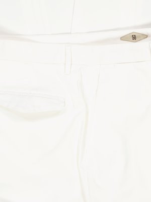 Leichte Chino, Baumwolle-Lyocell-Mix, Tapered Fit