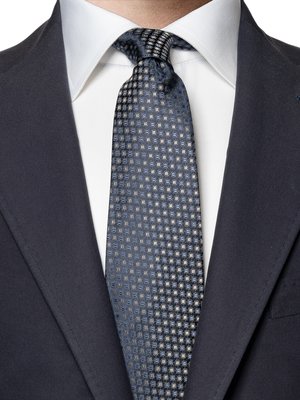 Krawatte-mit-mit-Quadrat-Muster