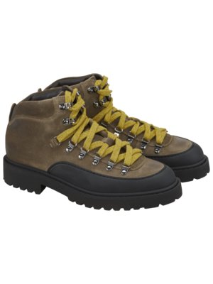 Hiking Boots aus Leder mit Profilsohle