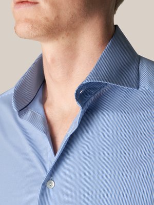 Hemd Slim in Stretch-Qualität mit grafischem Muster