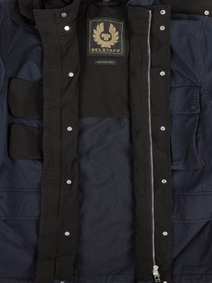 Fieldjacket mit abtrennbarer Kapuze und Logo-Patch