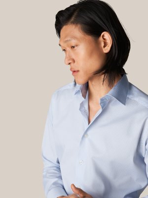 Hemd in Twill-Qualität mit Streifenmuster, Slim Fit