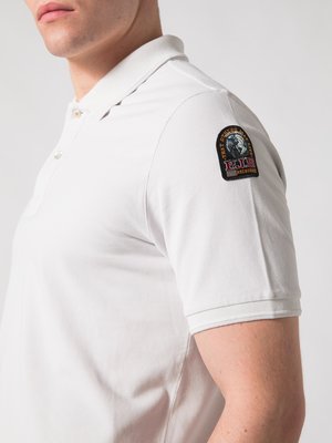 Piqué-Poloshirt mit Logo-Aufnäher