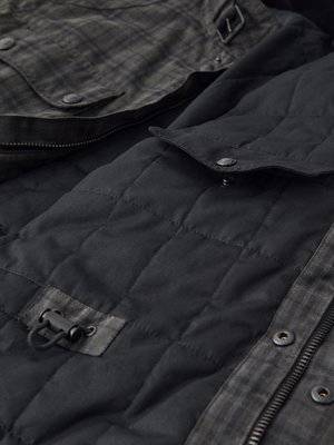 Gewachste Jacke Fieldmaster mit dezentem Karo-Muster und Cord-Details