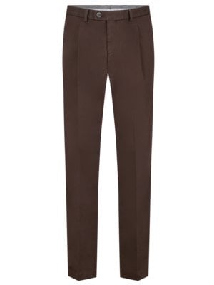 Chino Primo mit Stretchanteil und Bundfalte, Regular Fit